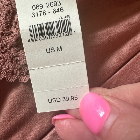 Aerie bundle of two bras NWT $85 Msrp black mauve Medium - Picture 5 of 6